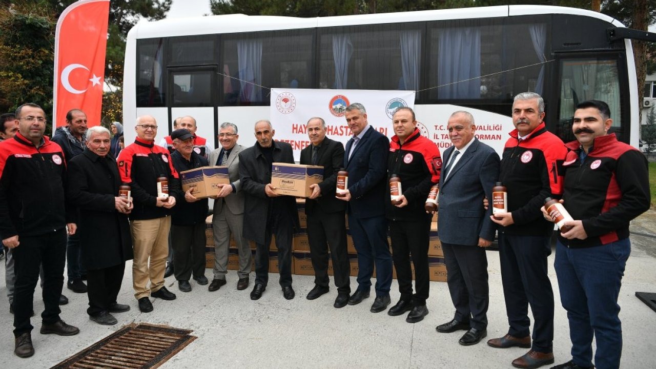 Kayseri&#039;de besicilere dezenfektan dağıtıldı