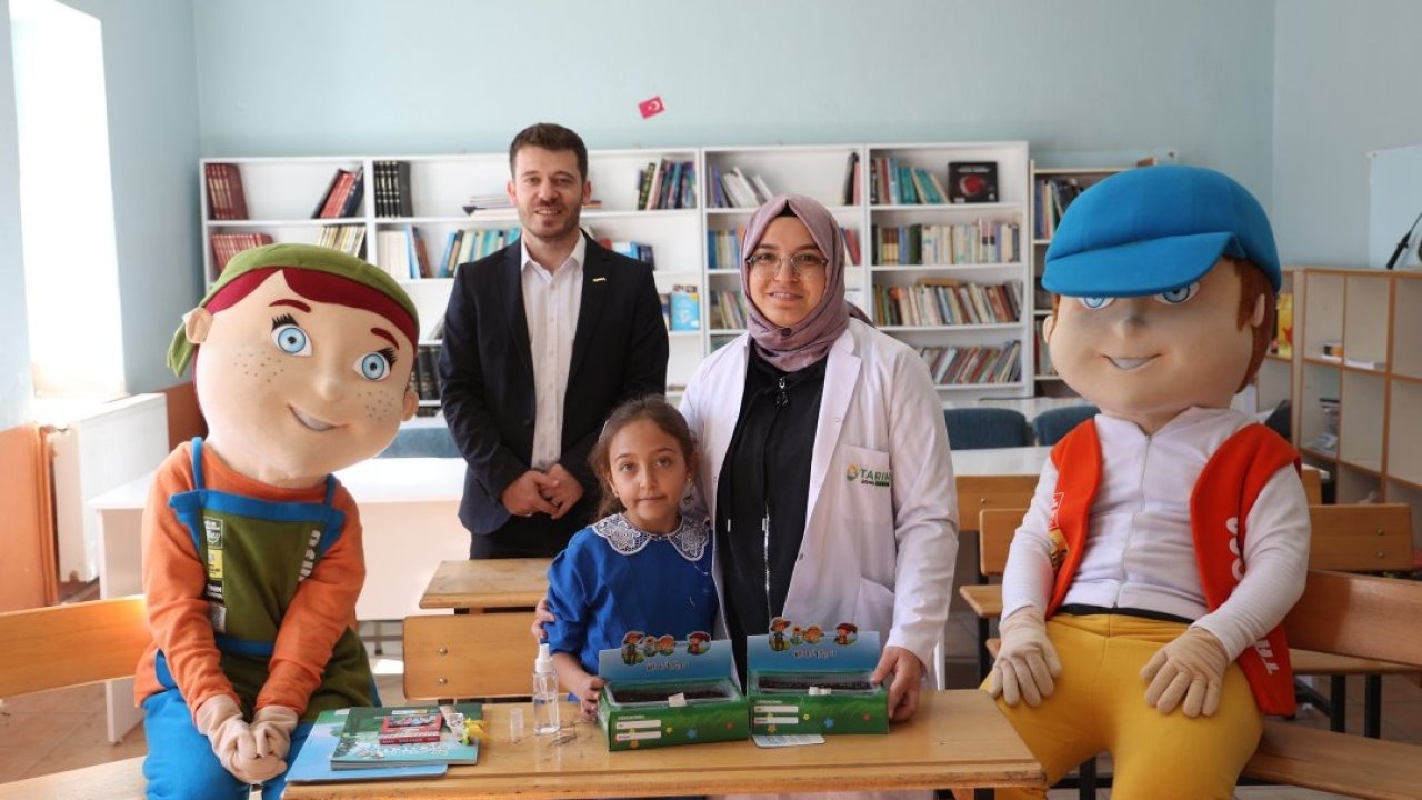 Konya&#039;da bir öğretmeniyle bir öğrencisi bulunan okulda milli tohum bilinci eğitimi verildi
