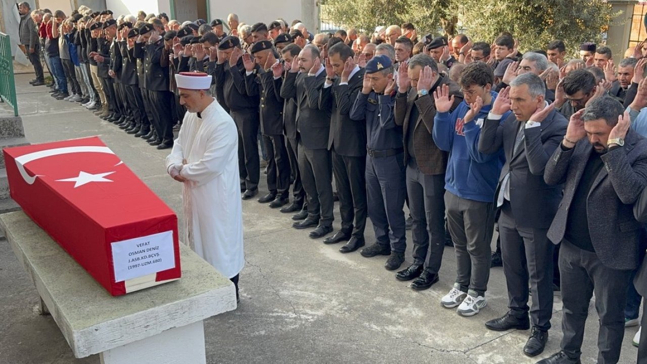Niğde&#039;de kalp krizi sonucu ölen İlçe Jandarma Komutanı Deniz&#039;in cenazesi Adana&#039;da defnedildi
