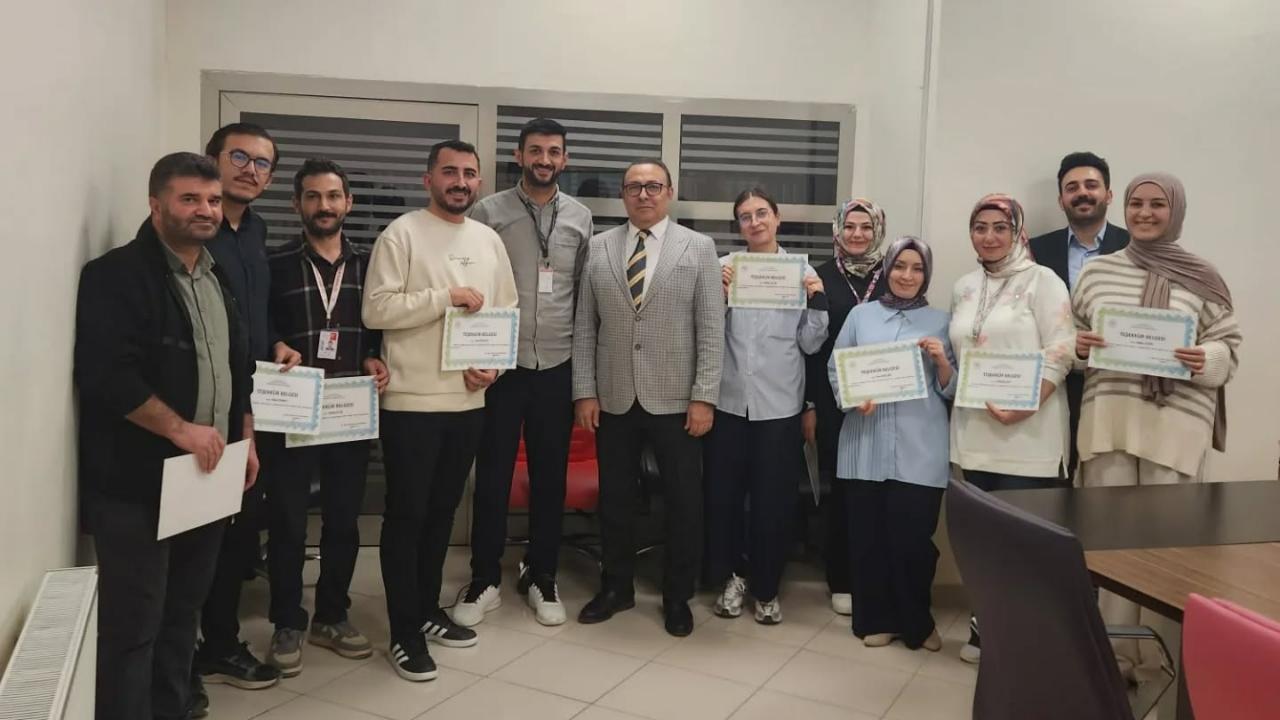 Örnek personellere başarı belgesi