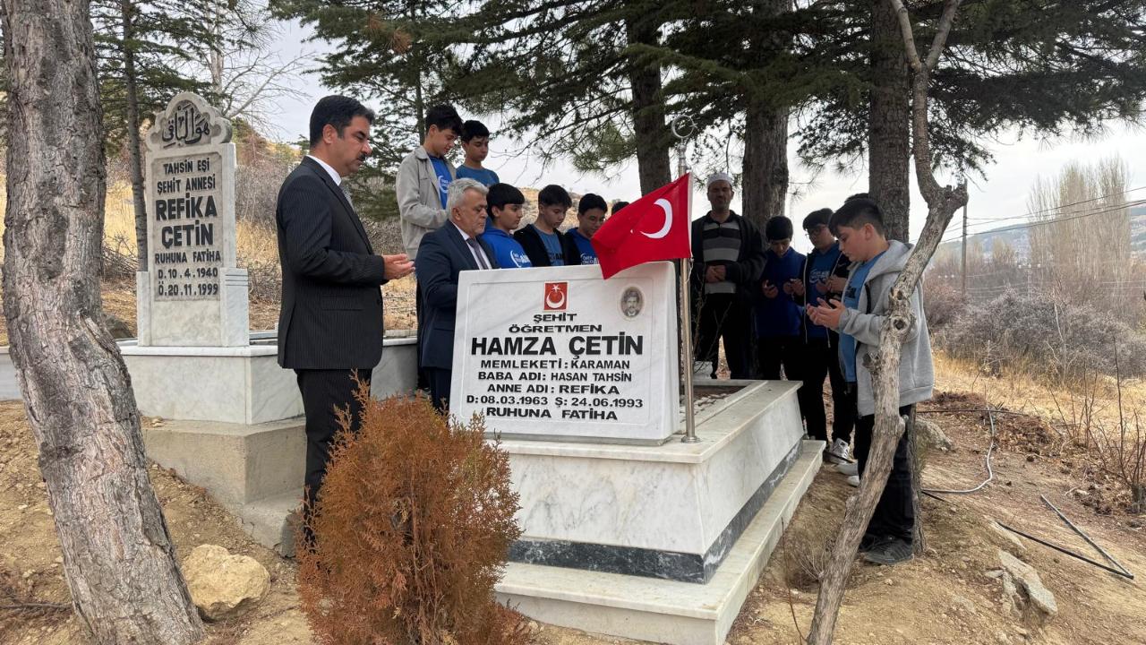 Şehit Öğretmen dualarla anıldı