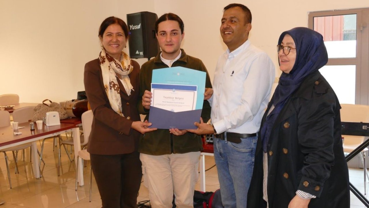 Seydişehir&#039;de üniversite öğrencilerine anne yemekleri ikram edildi