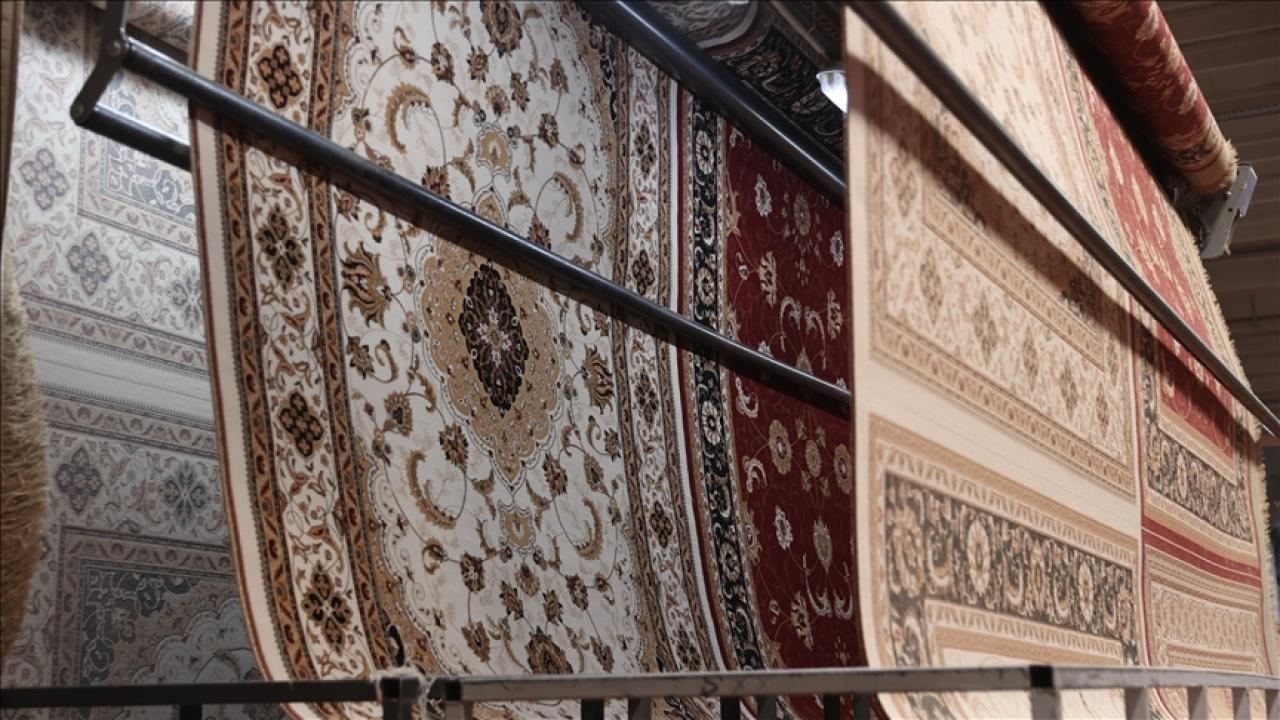 Türkiye&#039;de 10 halıdan 9&#039;u orada üretiliyor