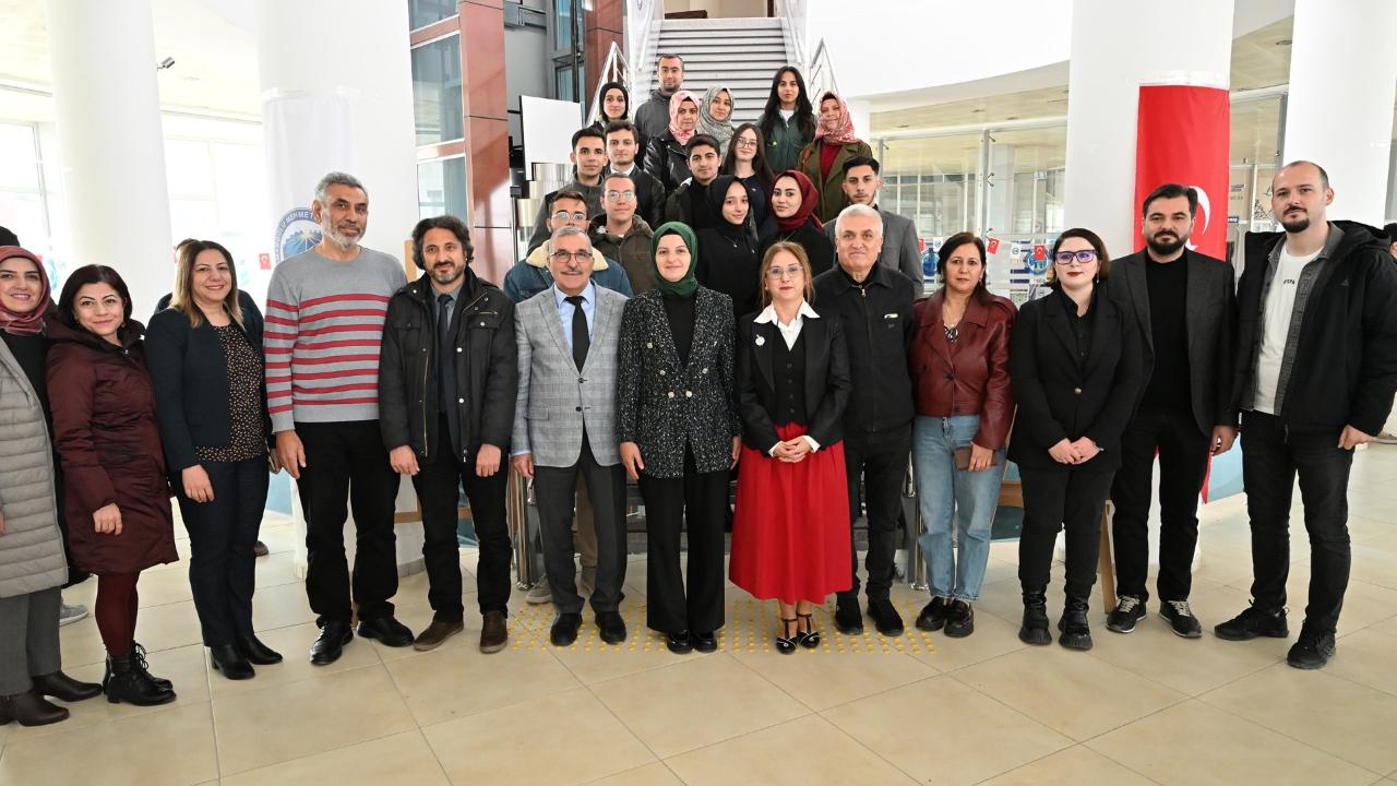 30 eser sanatseverlerle