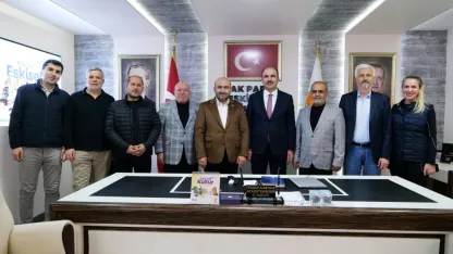 Konya Büyükşehir Belediye Başkanı Altay'dan AK Parti Eskişehir İl Başkanlığına ziyaret