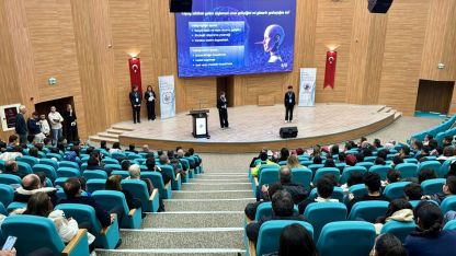 Kırşehir'de "1. Prof. Dr. İlhan Kılıçözü Fen Lisesi Öğrenci Çalıştayı" düzenledi