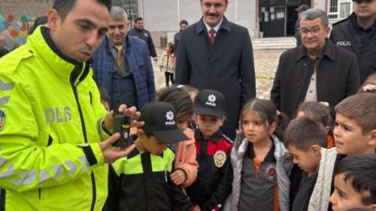 Karakeçili'de öğrencilere trafik eğitimi verildi