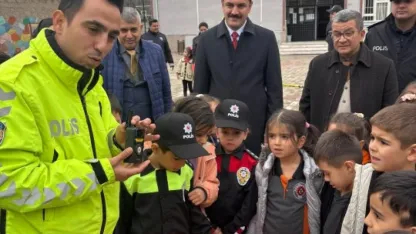 Karakeçili'de öğrencilere trafik eğitimi verildi