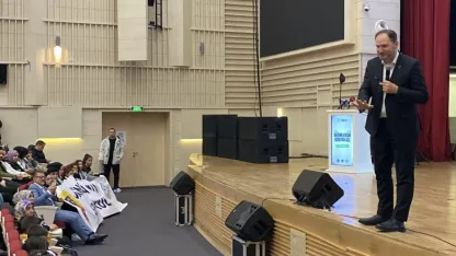 Yeşilay Başkanı Mehmet Dinç, Kayseri'de konuştu: