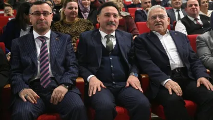 Kayseri'de adliye çalışanlarının oluşturduğu koro konser verdi