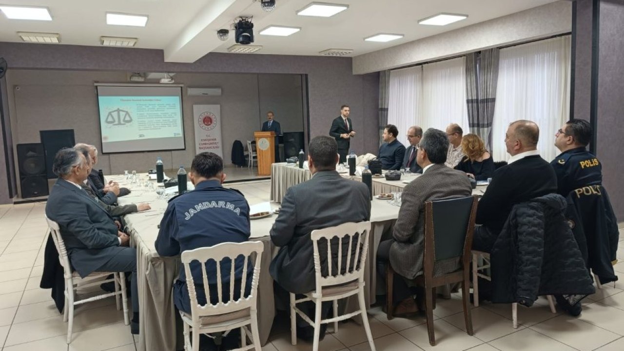 Eskişehir'de Kaymakamlık personeli, denetimli serbestlik faaliyetleri hakkında bilgilendirildi