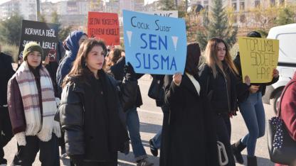 Gençlerden şiddete net mesaj