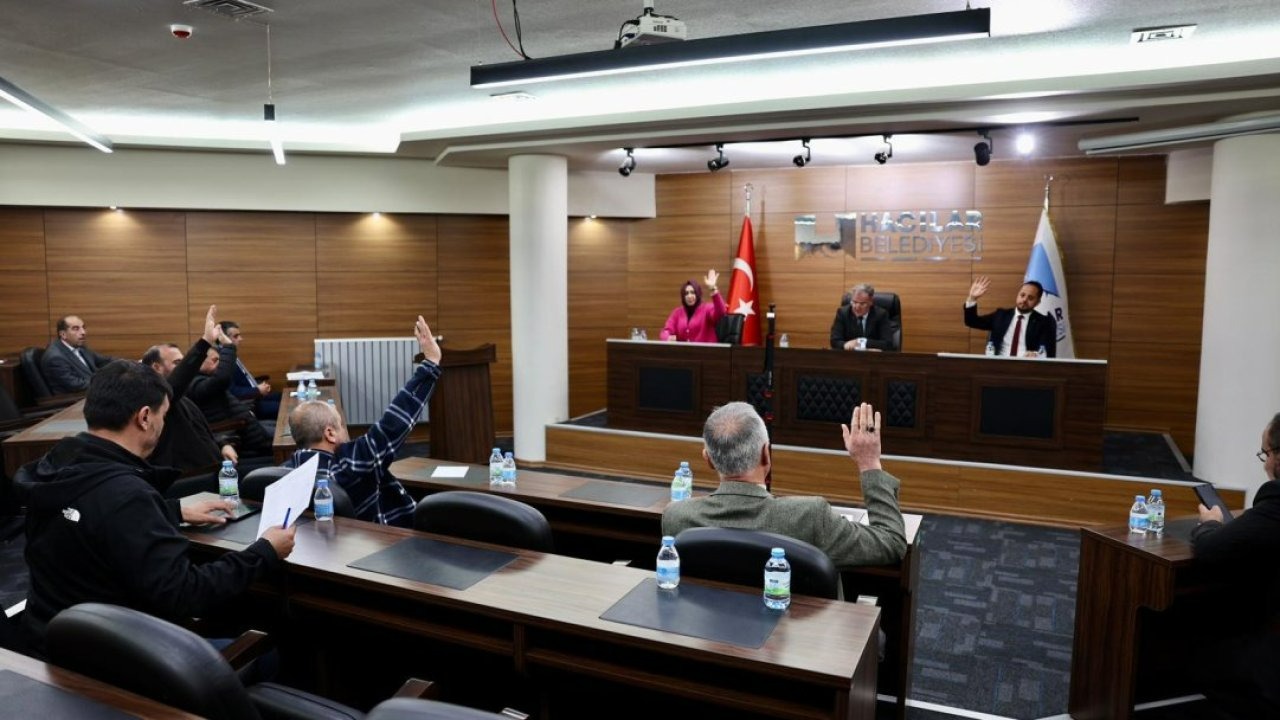Hacılar Belediyesinde yılın son meclis toplantısı yapıldı