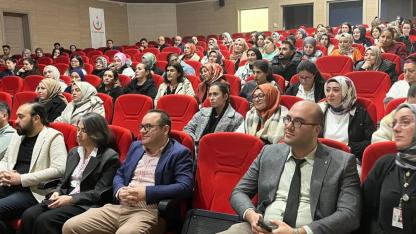 Hastaneden sekreterlere iletişim eğitimi