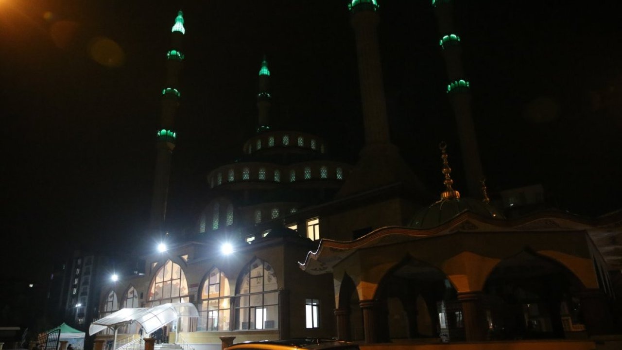 İç Anadolu'da Regaip Kandili dualarla idrak edildi