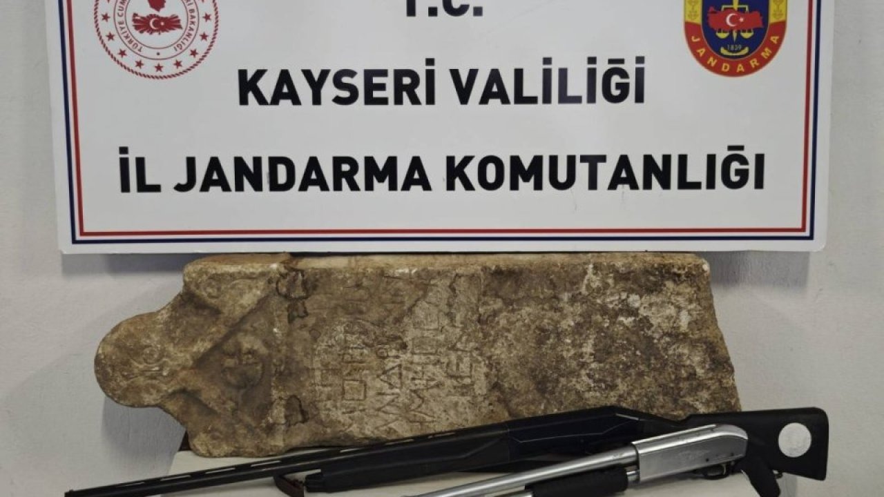 Kayseri'de Roma dönemine ait mezar steli ele geçirildi