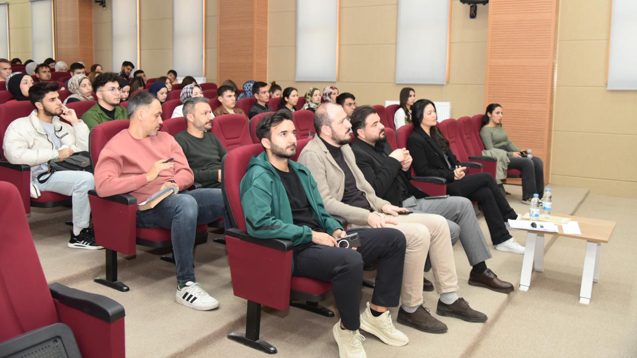 KMÜ’de semineri yoğun ilgi