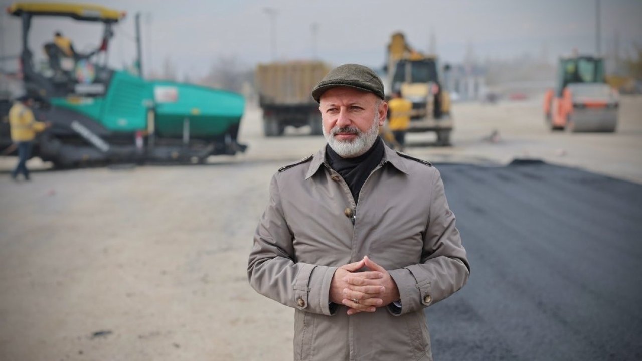 Kocasinan Belediyesi 8 yılda 1085 kilometre yol yaptı