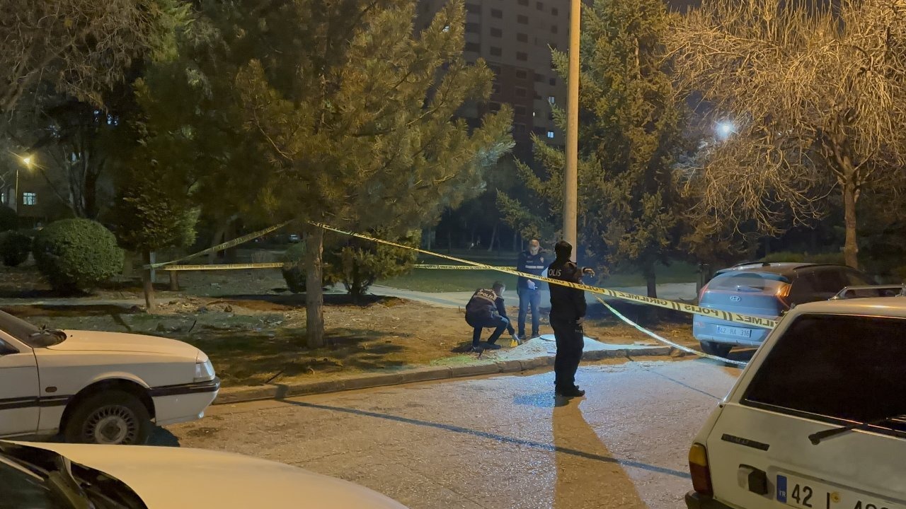 Konya'da silahlı ve bıçaklı kavgada 2 kişi yaralandı