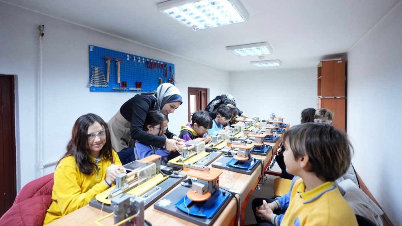 "Kütüphanelerdeyiz" etkinliğiyle öğrenciler okuma kültürüyle buluşuyor