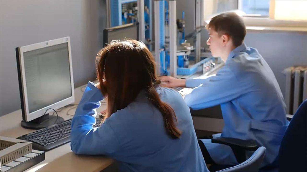 Meslek liselerinde &quot;dijital atölye&quot; dönemi başlıyor