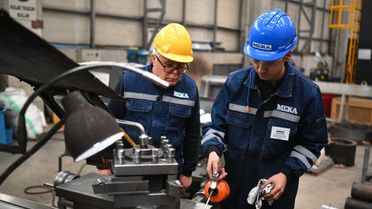 Meslek lisesi öğrencileri, MESEM kapsamında işletmelerde genç yaşta meslek öğreniyor