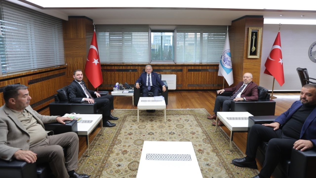 MHP Kayseri heyetinden Başkan Büyükkılıç&#039;a ziyaret