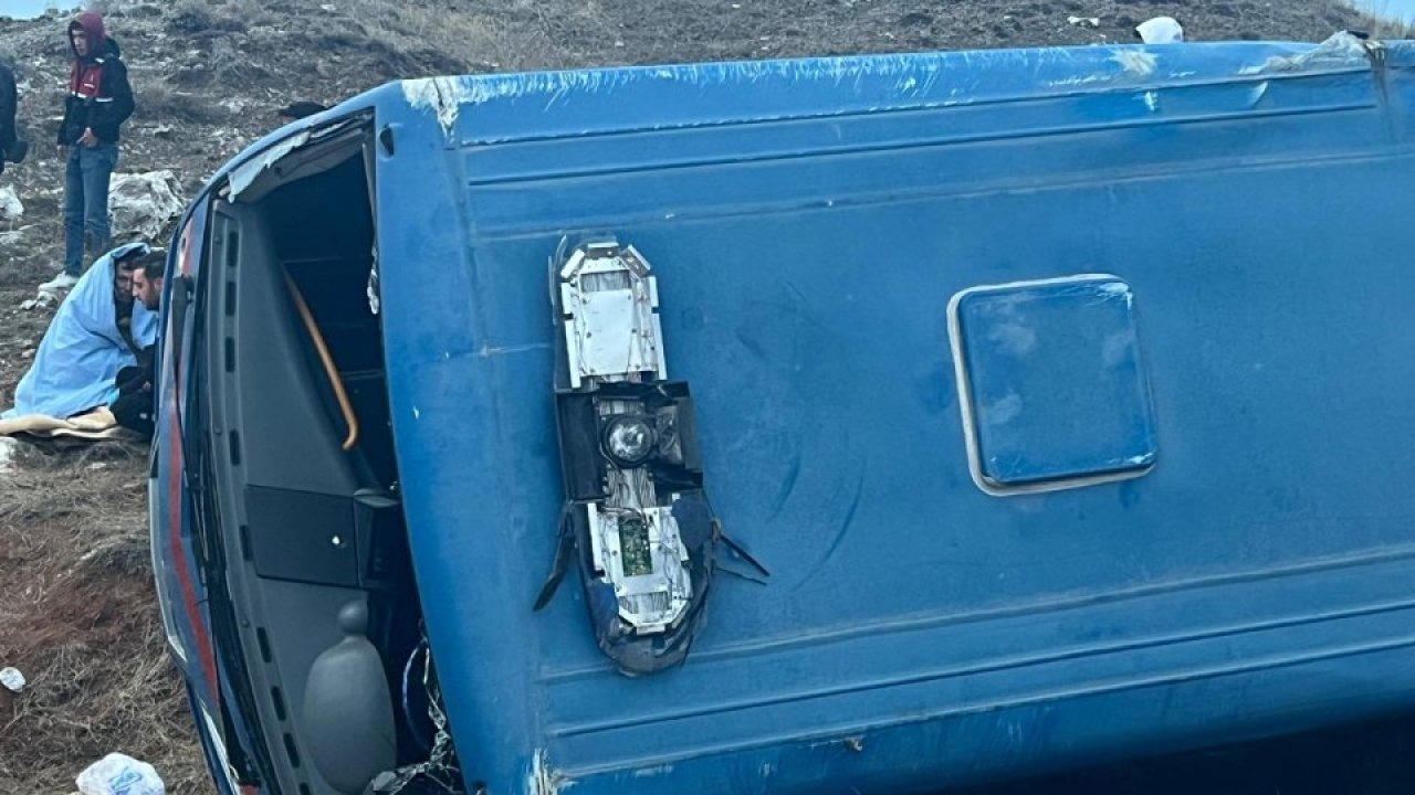 Sivas&#039;ta devrilen cezaevi aracındaki 9 kişi yaralandı