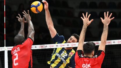 Voleybol: SMS Grup Efeler Ligi