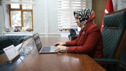 Niğde İl Milli Eğitim Müdürü Özbek, AA'nın "Yılın Kareleri" oylamasına katıldı