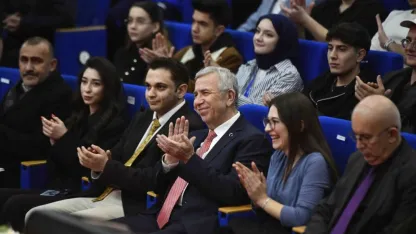 ABB Başkanı Yavaş, "Söz Gençlikte, Başkan Yanında" programına katıldı