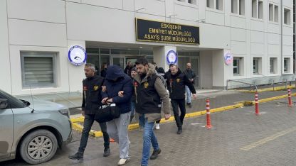 GÜNCELLEME - Eskişehir merkezli fuhuş operasyonunda yakalanan 13 zanlıdan 8'i tutuklandı