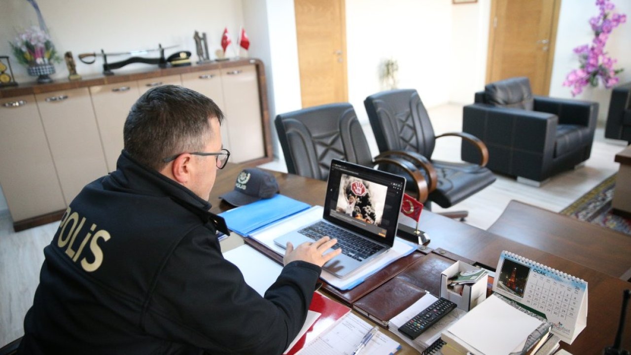 Bor İlçe Emniyet Müdürü Öz, AA'nın "Yılın Kareleri" oylamasına katıldı