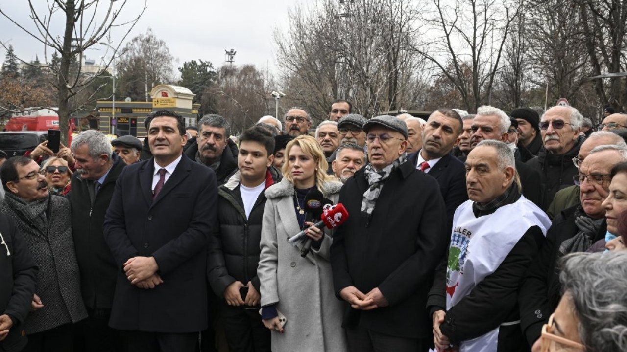 CHP'den emekli maaşlarına ilişkin TBMM önünde açıklama