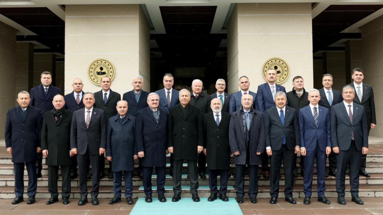 Çiçeği burnunda Karaman Valisi Ankara'da