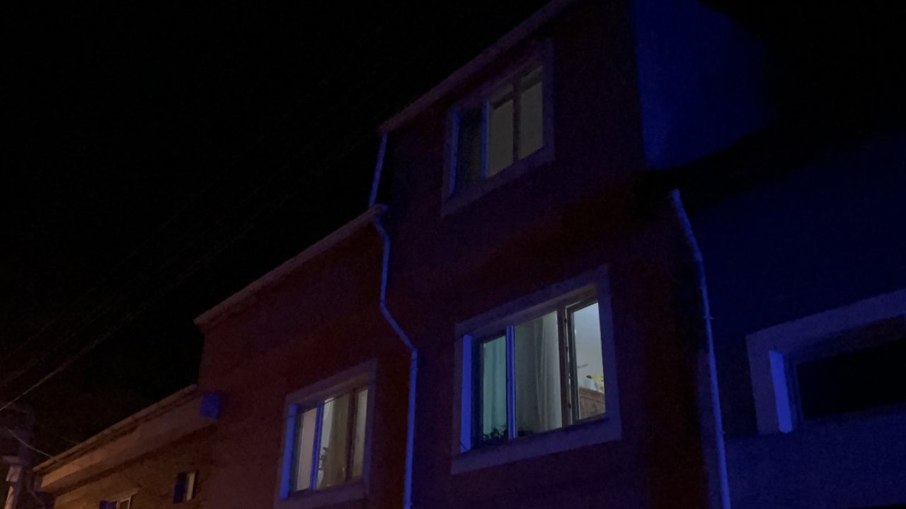 Eskişehir'de 3'üncü kattan düşen kişi ağır yaralandı