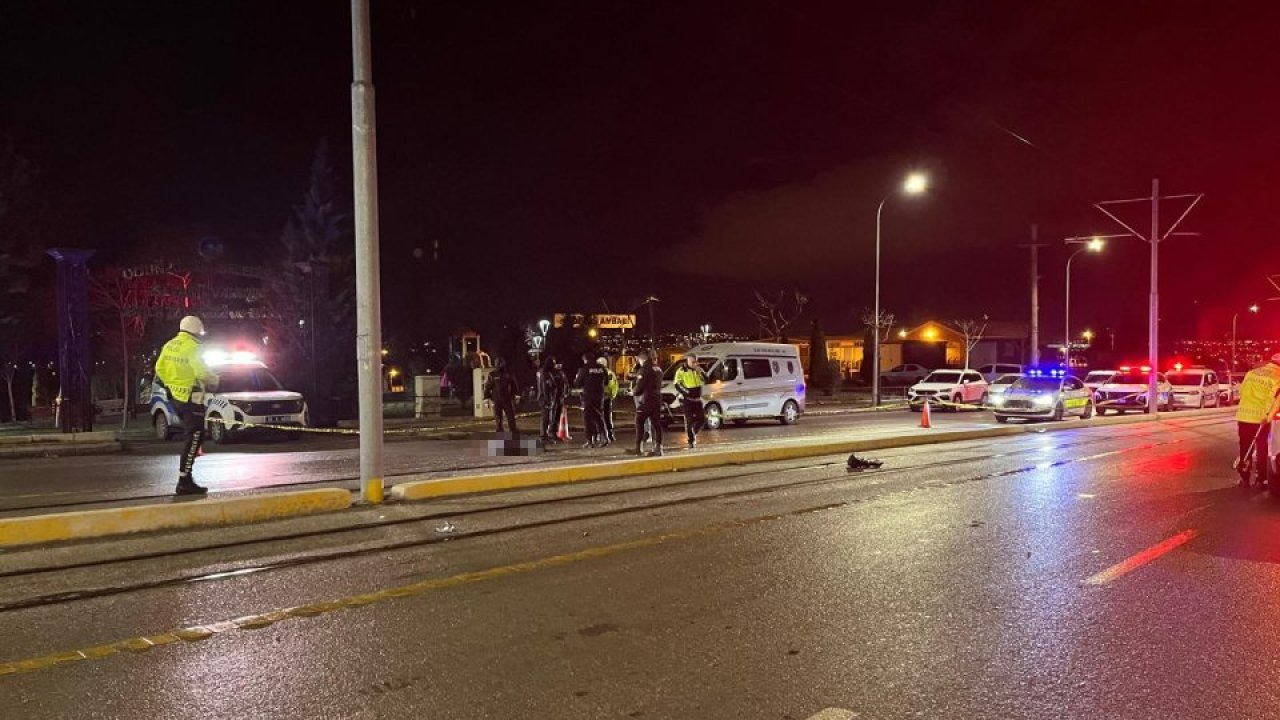 GÜNCELLEME - Eskişehir'de otomobilin çarptığı 3 yaya hayatını kaybetti
