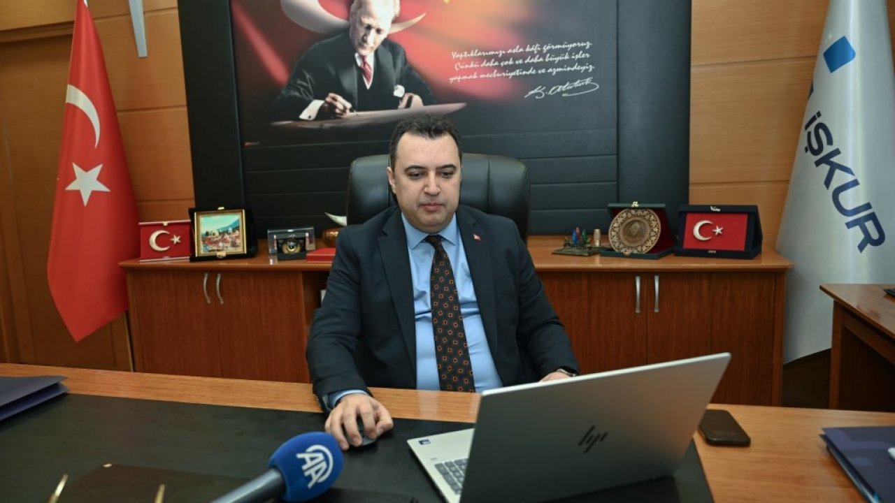 İŞKUR Genel Müdürü Güneş, AA'nın "Yılın Kareleri" oylamasına katıldı