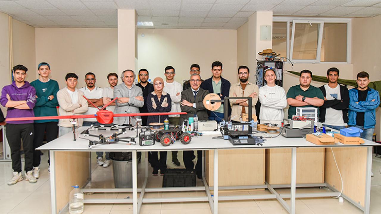 KMÜ yıldız gibi parlıyor