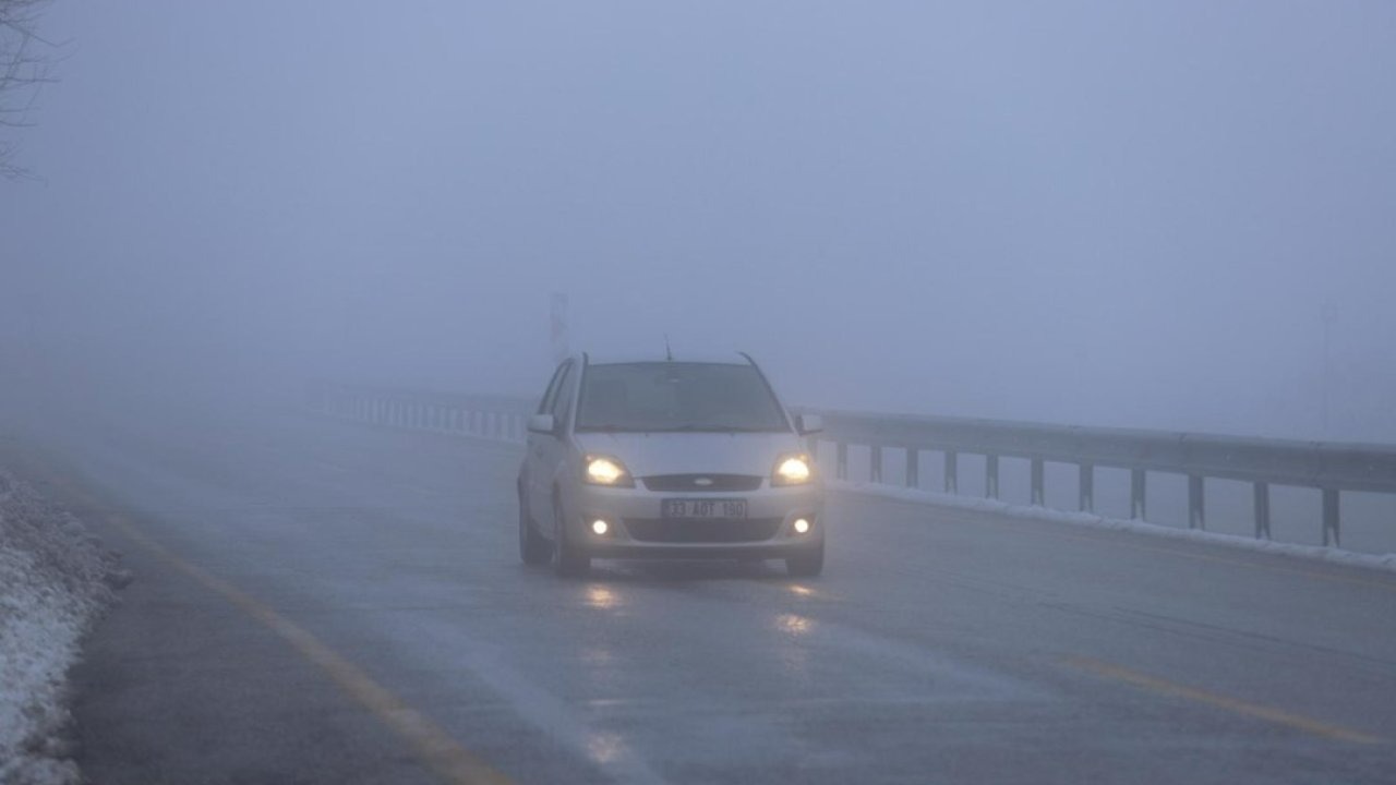 Sertavul Geçidi'nde sis etkili oluyor