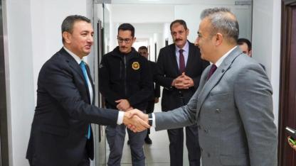 Ünver’den Vali Çiçek’e ziyaret