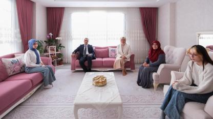 Vali Çiçek’ten şehit ailelerine anlamlı ziyaret