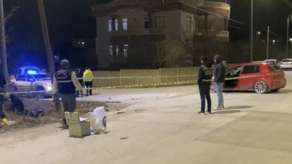 Yozgat'ta otomobil ile motosiklet çarpıştı, 1 kişi öldü, 2 kişi yaralandı