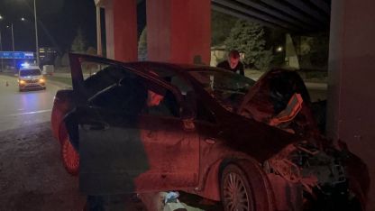 GÜNCELLEME - Eskişehir'de köprü ayağına çarpan otomobildeki 2 kişiden biri öldü