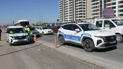 Kayseri'de otomobilin çarptığı çocuk ağır yaralandı