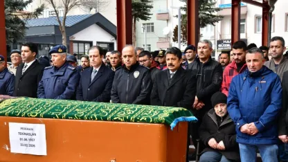 Kırşehir'de şehit Tekinaslan'ın vefat eden annesinin cenazesi defnedildi