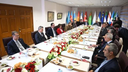 TÜRKSOY'un ev sahipliğinde Ankara'da iftar verildi