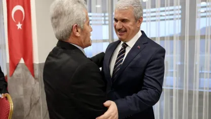 Konya Valisi Akın, huzurevi sakinleriyle iftarda buluştu