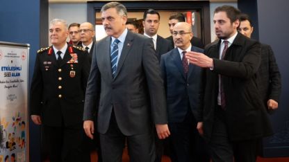 İçişleri Bakanı Çiftçi "Külliye'de Ramazan" etkinlik alanını ziyaret etti