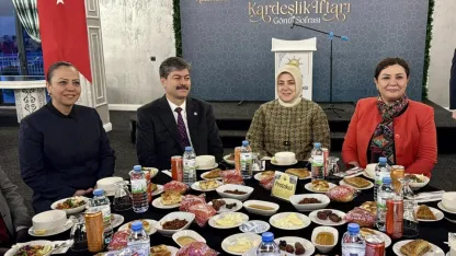 AK Parti Kadın Kolları Başkanı Ercan, Kırşehir'de "Kardeşlik İftarı Gönül Sofrası" programına katıldı